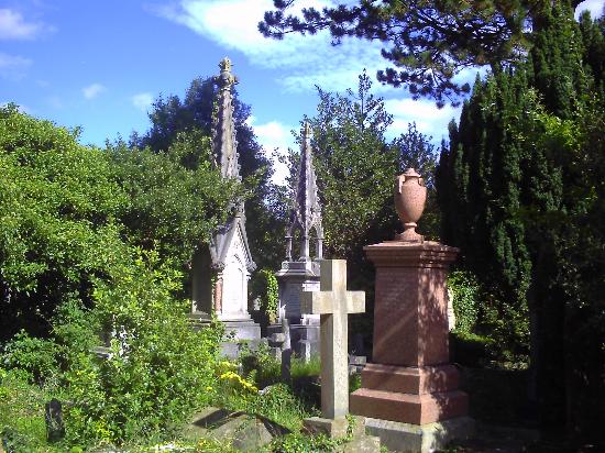 arnos-vale-cemetery (1).jpg